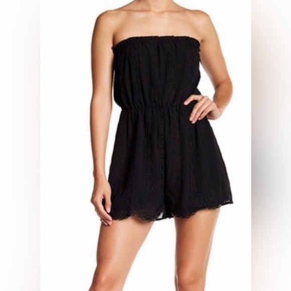 ASTR the label black strapless embroidered high waisted shorts‎ romper - Picture 1 of 8